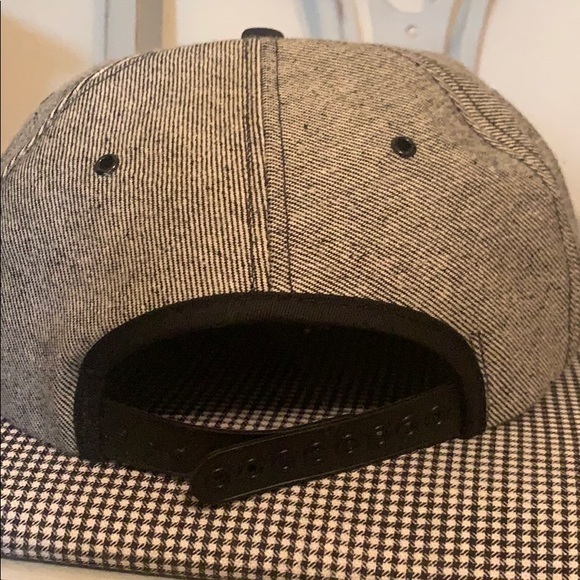 McGregor flat bill baseball cap - Picture 2 of 4